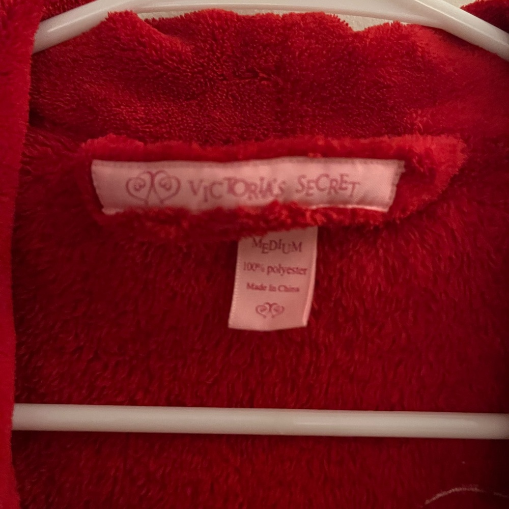 Victoria's Secret Red Plush “Angel” Robe Size Medium - Picture 3 of 6